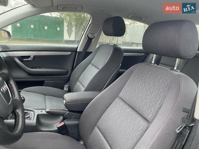 Синий Ауди А4, объемом двигателя 1.6 л и пробегом 176 тыс. км за 7000 $, фото 8 на Automoto.ua