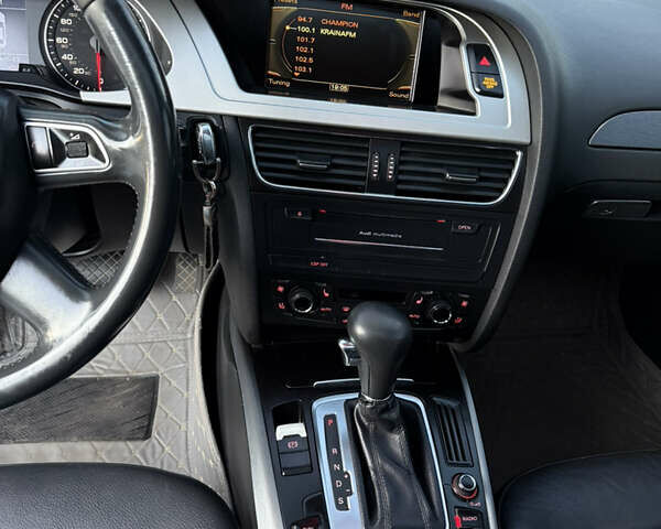 Синій Ауді А4, об'ємом двигуна 2 л та пробігом 360 тис. км за 8300 $, фото 23 на Automoto.ua