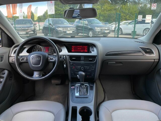 Синий Ауди А4, объемом двигателя 1.8 л и пробегом 259 тыс. км за 8555 $, фото 11 на Automoto.ua