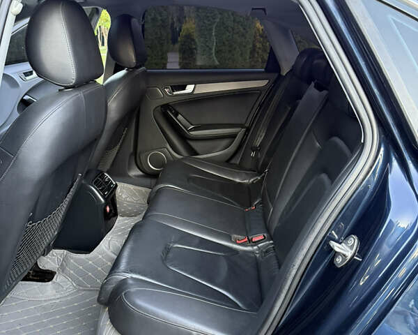Синій Ауді А4, об'ємом двигуна 2 л та пробігом 360 тис. км за 8300 $, фото 29 на Automoto.ua