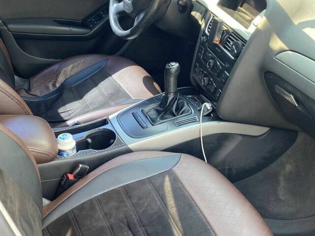 Синий Ауди А4, объемом двигателя 2 л и пробегом 338 тыс. км за 8100 $, фото 8 на Automoto.ua