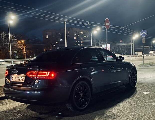 Синий Ауди А4, объемом двигателя 1.98 л и пробегом 301 тыс. км за 11000 $, фото 2 на Automoto.ua