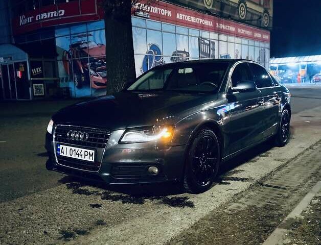 Синий Ауди А4, объемом двигателя 1.98 л и пробегом 301 тыс. км за 11000 $, фото 3 на Automoto.ua