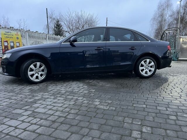 Синій Ауді А4, об'ємом двигуна 2 л та пробігом 202 тис. км за 10500 $, фото 3 на Automoto.ua