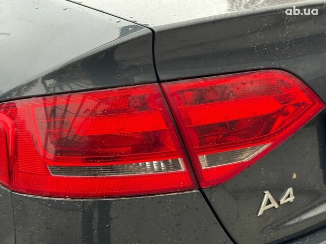 Синий Ауди А4, объемом двигателя 2 л и пробегом 264 тыс. км за 9190 $, фото 10 на Automoto.ua