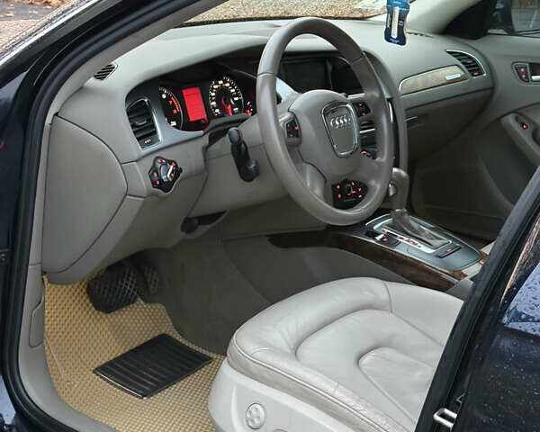 Синий Ауди А4, объемом двигателя 1.98 л и пробегом 175 тыс. км за 11000 $, фото 25 на Automoto.ua