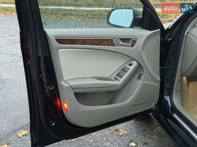 Синий Ауди А4, объемом двигателя 1.98 л и пробегом 175 тыс. км за 11000 $, фото 21 на Automoto.ua