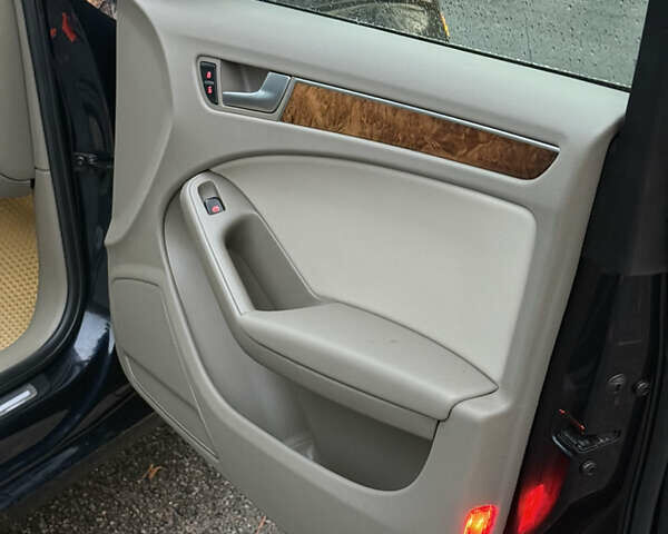 Синий Ауди А4, объемом двигателя 1.98 л и пробегом 175 тыс. км за 11000 $, фото 36 на Automoto.ua