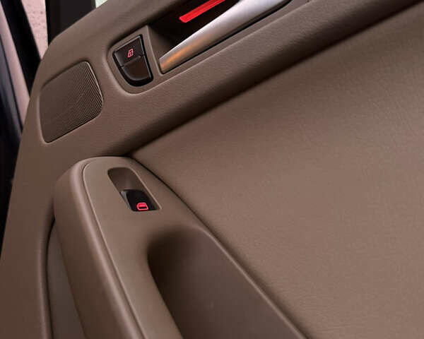 Синий Ауди А4, объемом двигателя 1.98 л и пробегом 175 тыс. км за 11000 $, фото 45 на Automoto.ua