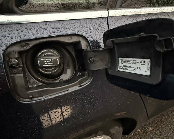 Синий Ауди А4, объемом двигателя 1.98 л и пробегом 175 тыс. км за 11000 $, фото 57 на Automoto.ua