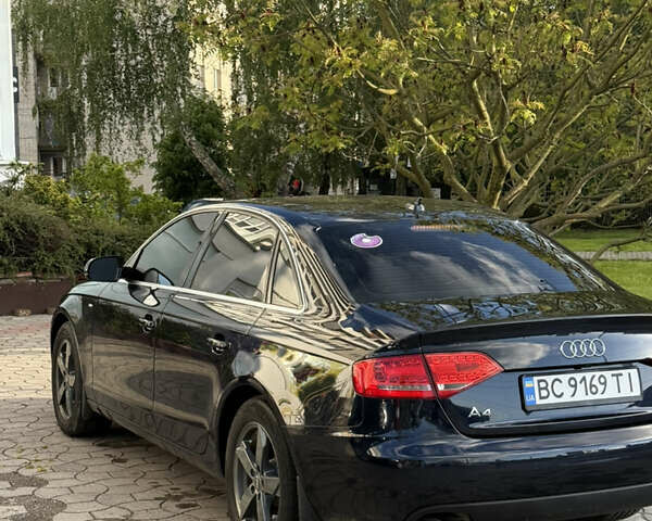 Синий Ауди А4, объемом двигателя 2 л и пробегом 153 тыс. км за 9900 $, фото 1 на Automoto.ua