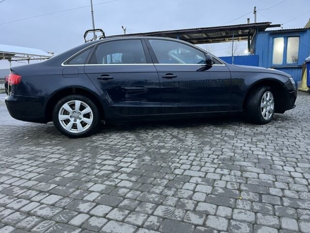 Синій Ауді А4, об'ємом двигуна 2 л та пробігом 202 тис. км за 10500 $, фото 2 на Automoto.ua