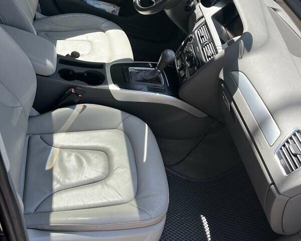 Синий Ауди А4, объемом двигателя 2 л и пробегом 246 тыс. км за 8900 $, фото 4 на Automoto.ua