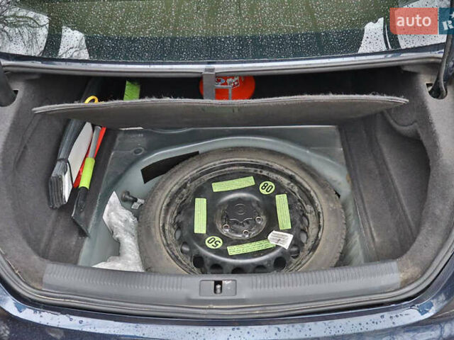 Синий Ауди А4, объемом двигателя 1.98 л и пробегом 203 тыс. км за 11000 $, фото 16 на Automoto.ua