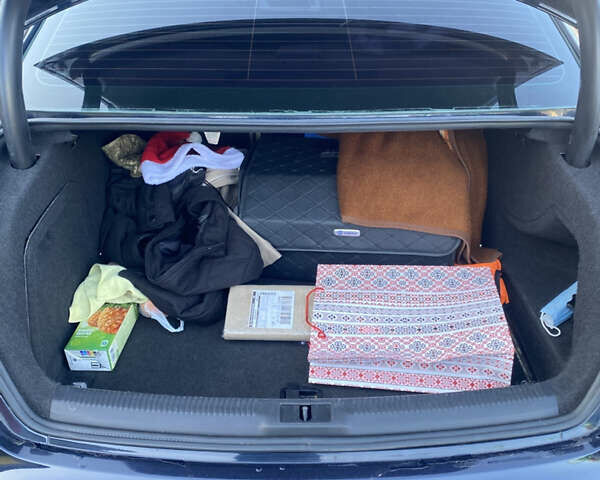 Синий Ауди А4, объемом двигателя 1.97 л и пробегом 294 тыс. км за 11500 $, фото 21 на Automoto.ua