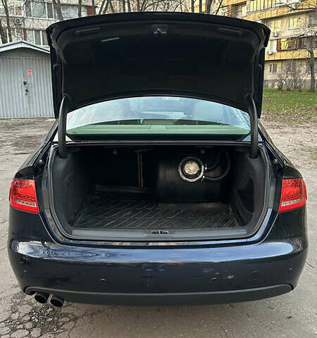 Синій Ауді А4, об'ємом двигуна 1.98 л та пробігом 225 тис. км за 10000 $, фото 12 на Automoto.ua