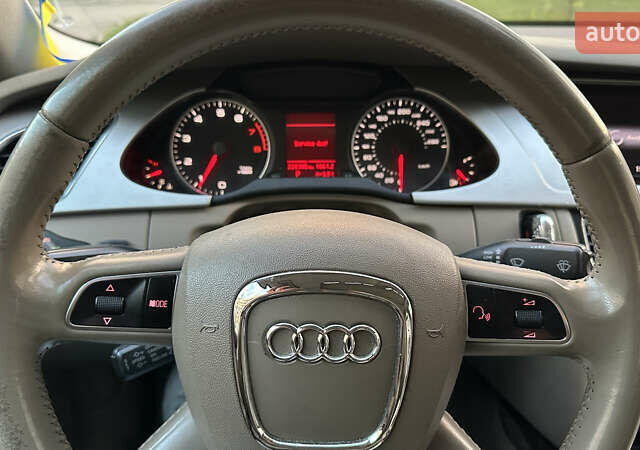 Синій Ауді А4, об'ємом двигуна 1.98 л та пробігом 225 тис. км за 10000 $, фото 10 на Automoto.ua