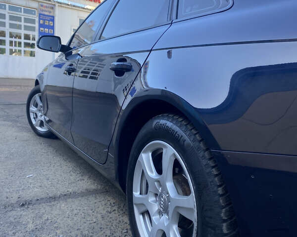 Синий Ауди А4, объемом двигателя 1.97 л и пробегом 294 тыс. км за 11500 $, фото 10 на Automoto.ua