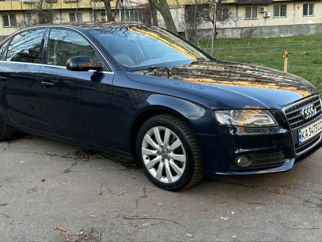 Синий Ауди А4, объемом двигателя 2 л и пробегом 25 тыс. км за 10000 $, фото 1 на Automoto.ua