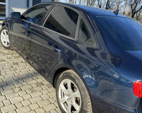 Синий Ауди А4, объемом двигателя 1.97 л и пробегом 294 тыс. км за 11500 $, фото 8 на Automoto.ua