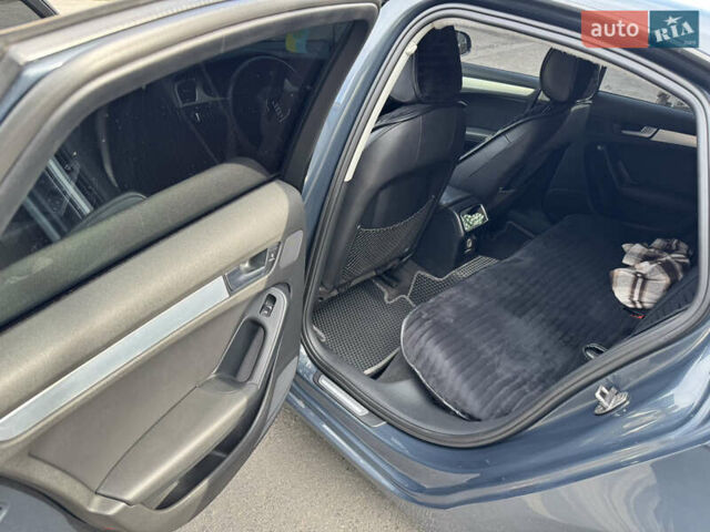 Синій Ауді А4, об'ємом двигуна 1.98 л та пробігом 230 тис. км за 13500 $, фото 6 на Automoto.ua