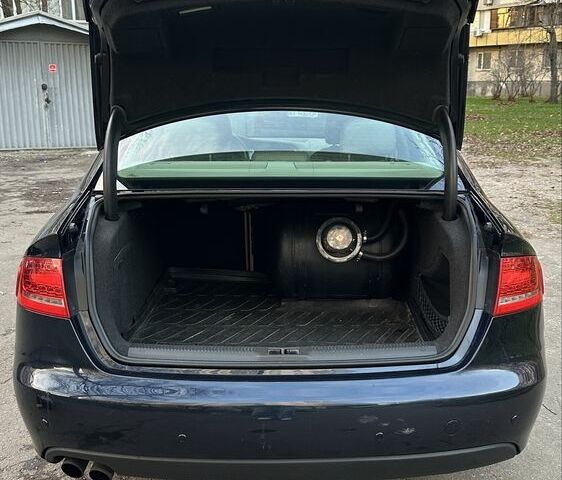 Синий Ауди А4, объемом двигателя 2 л и пробегом 25 тыс. км за 10000 $, фото 11 на Automoto.ua