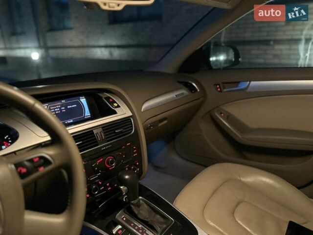 Синий Ауди А4, объемом двигателя 1.98 л и пробегом 266 тыс. км за 7400 $, фото 12 на Automoto.ua