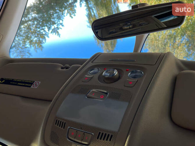 Ауді А4 2012 у Львові на Automoto.ua Синій Ауді А4, об'ємом двигуна 1.98 л та пробігом 196 тис. км за 11750 $, фото 18 на Automoto.ua