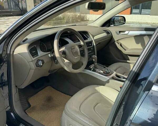 Синій Ауді А4, об'ємом двигуна 1.98 л та пробігом 195 тис. км за 10400 $, фото 15 на Automoto.ua