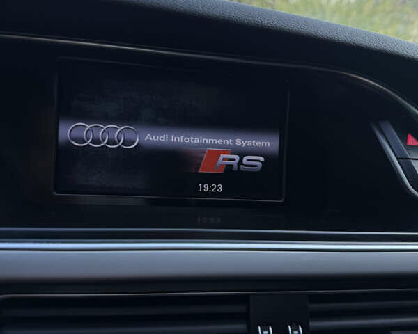 Синий Ауди А4, объемом двигателя 2 л и пробегом 195 тыс. км за 12000 $, фото 2 на Automoto.ua