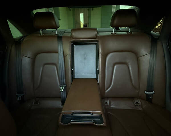 Синий Ауди А4, объемом двигателя 2 л и пробегом 195 тыс. км за 12000 $, фото 1 на Automoto.ua