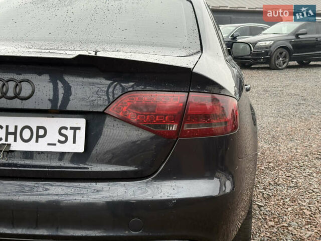 Синий Ауди А4, объемом двигателя 1.98 л и пробегом 284 тыс. км за 8900 $, фото 13 на Automoto.ua