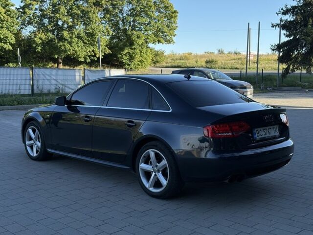 Синий Ауди А4, объемом двигателя 2 л и пробегом 286 тыс. км за 9500 $, фото 4 на Automoto.ua
