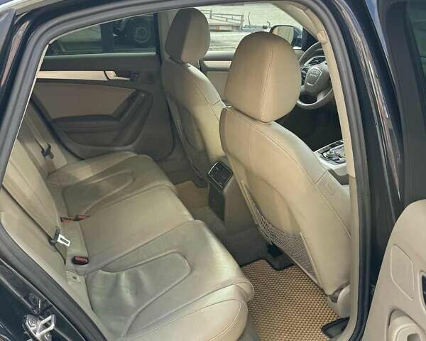 Синій Ауді А4, об'ємом двигуна 1.98 л та пробігом 195 тис. км за 10400 $, фото 11 на Automoto.ua