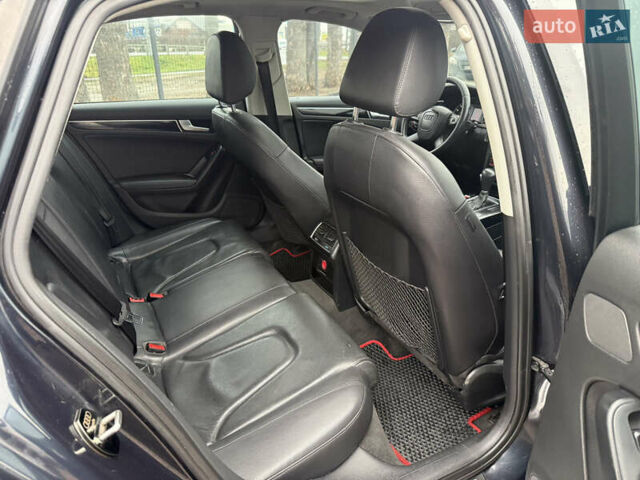 Синий Ауди А4, объемом двигателя 1.98 л и пробегом 284 тыс. км за 8900 $, фото 52 на Automoto.ua