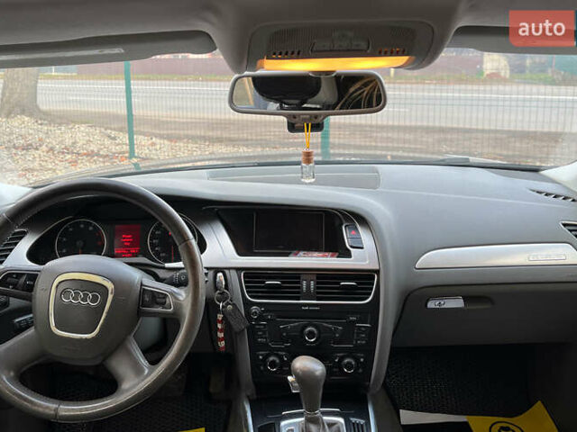 Синій Ауді А4, об'ємом двигуна 1.98 л та пробігом 246 тис. км за 10600 $, фото 9 на Automoto.ua