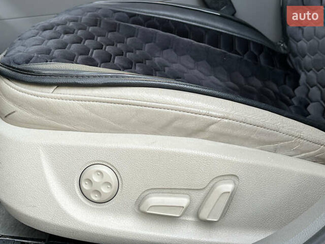 Синій Ауді А4, об'ємом двигуна 1.98 л та пробігом 246 тис. км за 10600 $, фото 20 на Automoto.ua