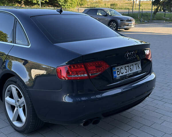 Синий Ауди А4, объемом двигателя 2 л и пробегом 286 тыс. км за 11000 $, фото 8 на Automoto.ua