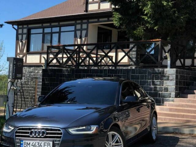Синій Ауді А4, об'ємом двигуна 2 л та пробігом 160 тис. км за 9500 $, фото 3 на Automoto.ua