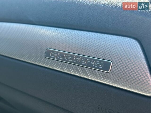 Синій Ауді А4, об'ємом двигуна 2 л та пробігом 168 тис. км за 10500 $, фото 33 на Automoto.ua