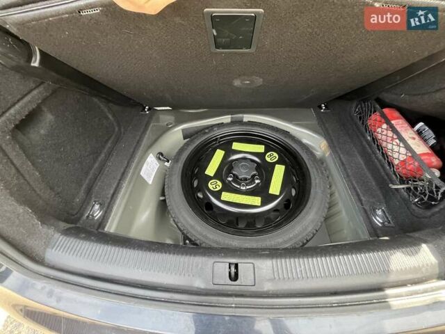 Синий Ауди А4, объемом двигателя 1.98 л и пробегом 132 тыс. км за 14000 $, фото 22 на Automoto.ua