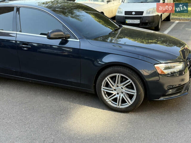 Синій Ауді А4, об'ємом двигуна 2 л та пробігом 252 тис. км за 9500 $, фото 5 на Automoto.ua