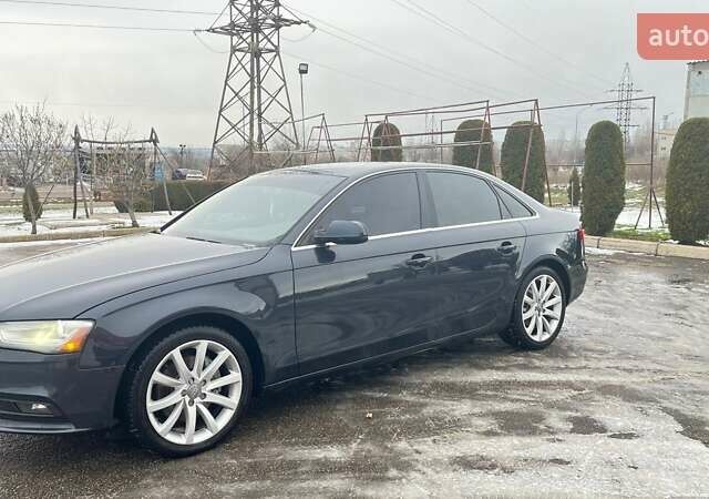 Синий Ауди А4, объемом двигателя 1.98 л и пробегом 271 тыс. км за 12000 $, фото 11 на Automoto.ua