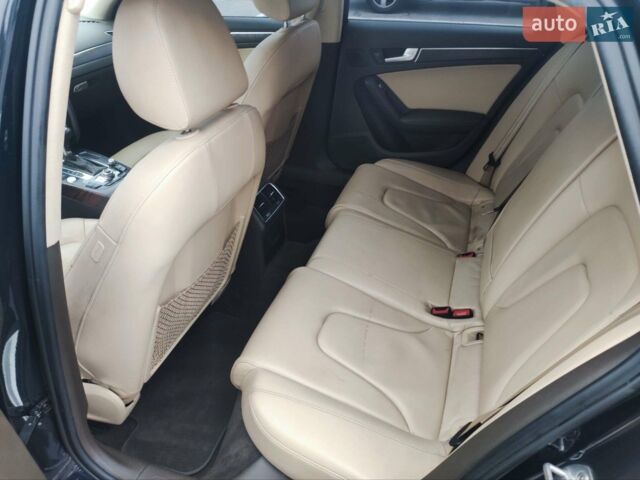 Синій Ауді А4, об'ємом двигуна 2 л та пробігом 211 тис. км за 9800 $, фото 5 на Automoto.ua