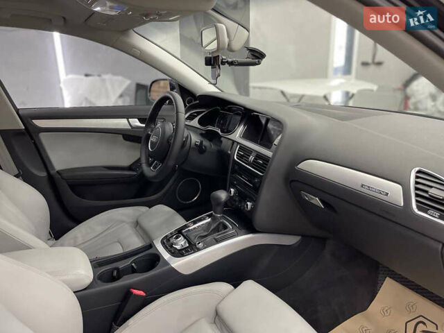 Синий Ауди А4, объемом двигателя 1.98 л и пробегом 248 тыс. км за 13800 $, фото 5 на Automoto.ua