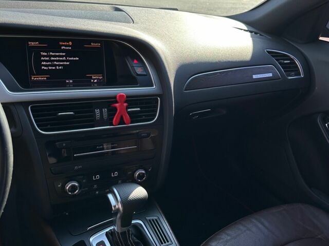 Синій Ауді А4, об'ємом двигуна 2 л та пробігом 233 тис. км за 10000 $, фото 13 на Automoto.ua