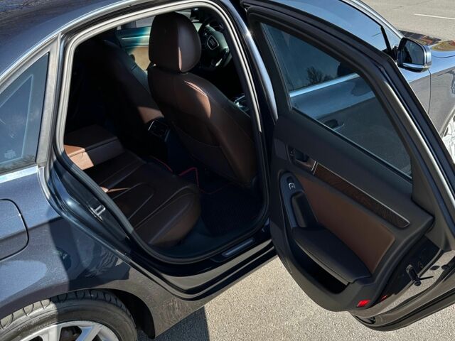 Синій Ауді А4, об'ємом двигуна 2 л та пробігом 233 тис. км за 10000 $, фото 8 на Automoto.ua
