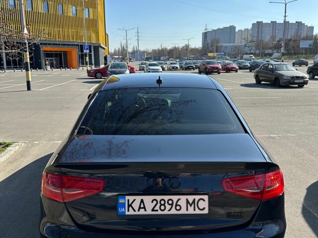 Синій Ауді А4, об'ємом двигуна 2 л та пробігом 233 тис. км за 10000 $, фото 5 на Automoto.ua