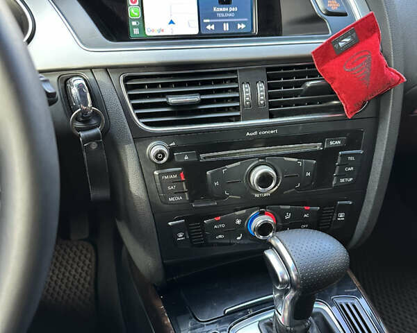 Ауді А4 2013 у Києві на Automoto.ua Синій Ауді А4, об'ємом двигуна 1.98 л та пробігом 200 тис. км за 10500 $, фото 23 на Automoto.ua