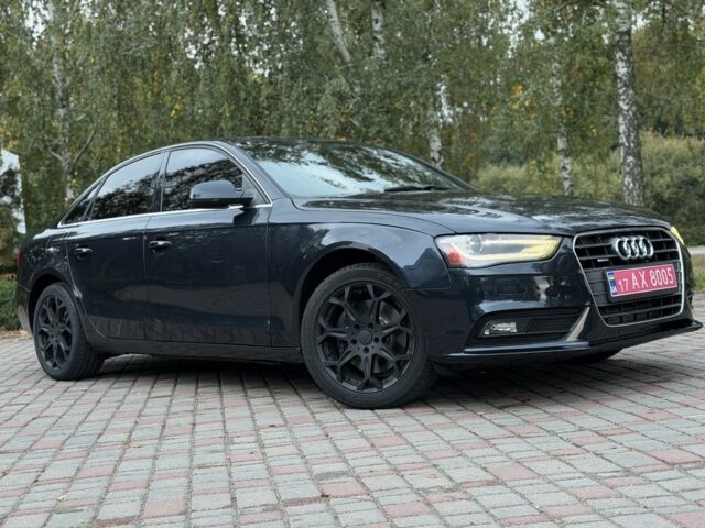 Синий Ауди А4, объемом двигателя 2 л и пробегом 175 тыс. км за 12500 $, фото 3 на Automoto.ua